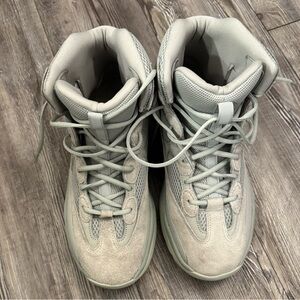 Yeezy Desert Boot 'Salt'
US 13 M / Used / Good Condition